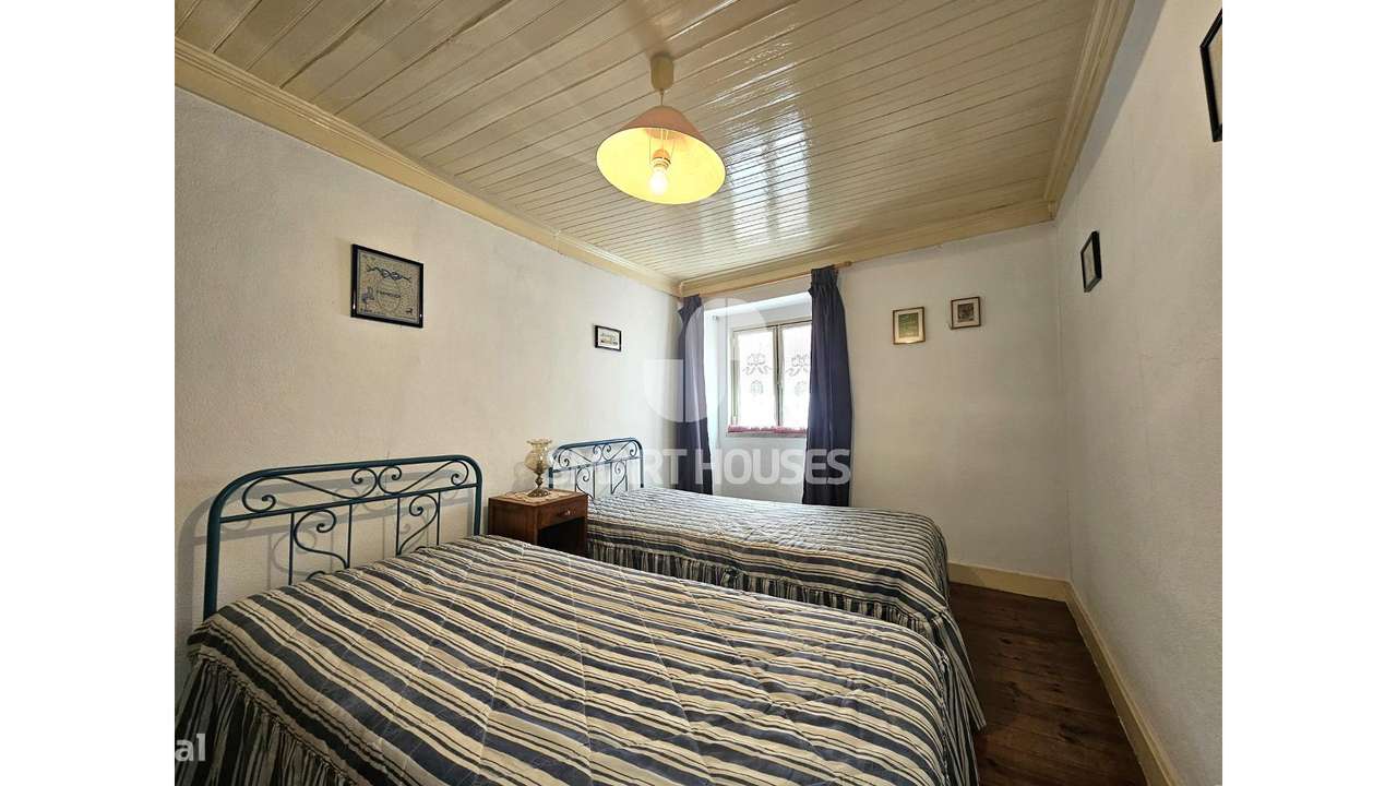 Prédio T3 + Loja no centro Arganil-13