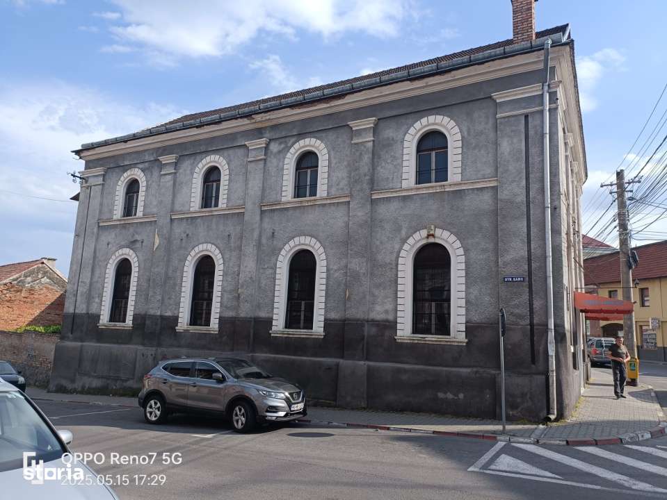 Spaţiu comercial in zona centrala de vanzare - Imagine principală: 5/8