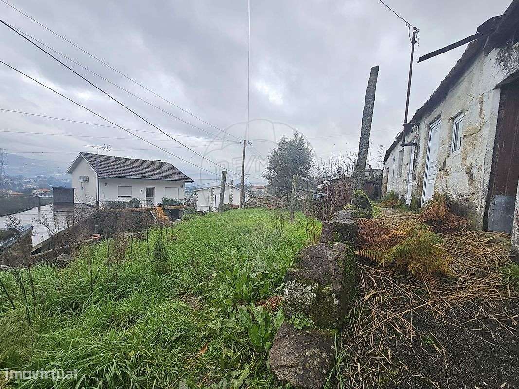 Moradia T2 para venda - Grande imagem: 2/6