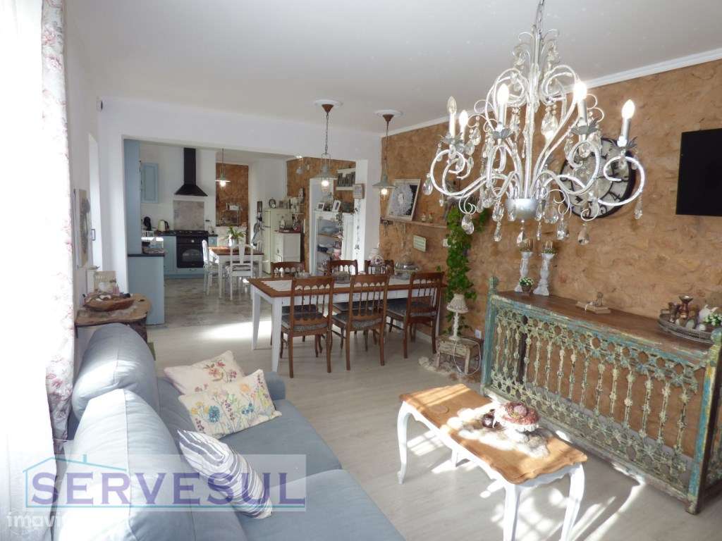 Charmosa Moradia de piso térreo, com 3 quartos, terreno de 1640m2 e... - Grande imagem: 5/34