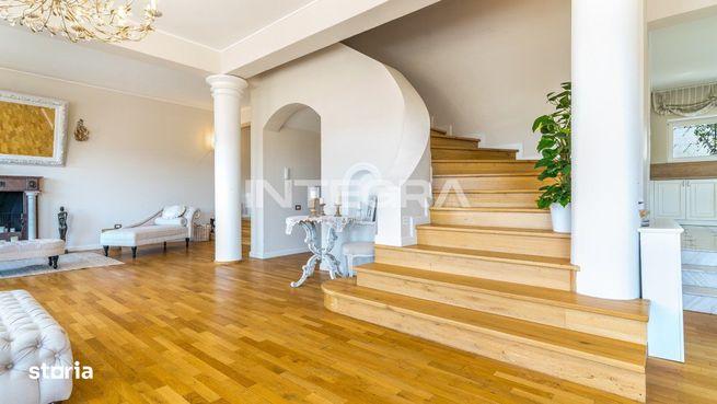 Panorama Clujului din Fiecare Fereastra: Eleganta Italiana langa Parcu-16
