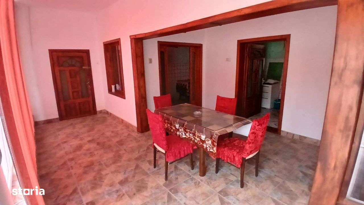 Comision 0 - Casa cu 2 corpuri in Paltinis-9