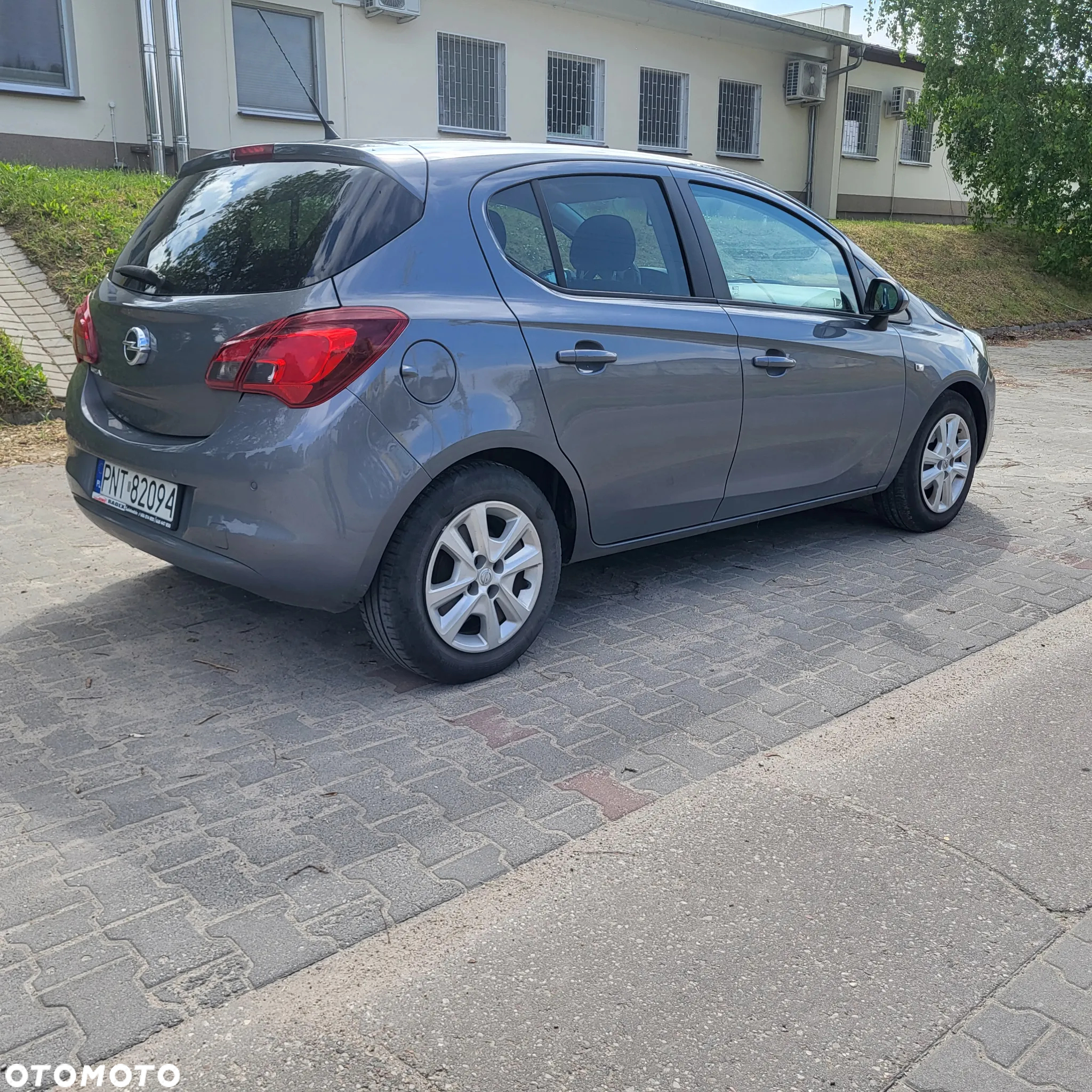 Opel Corsa 1.2 Cosmo - 2