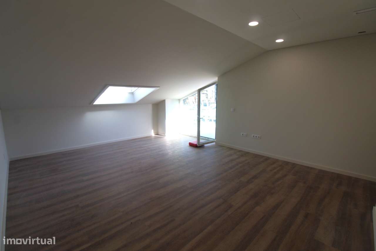 Luxuoso T3 Duplex em Viseu-22