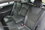 Volvo V60 D3 Geartronic R-Design - 29