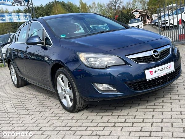 Opel Astra - 2