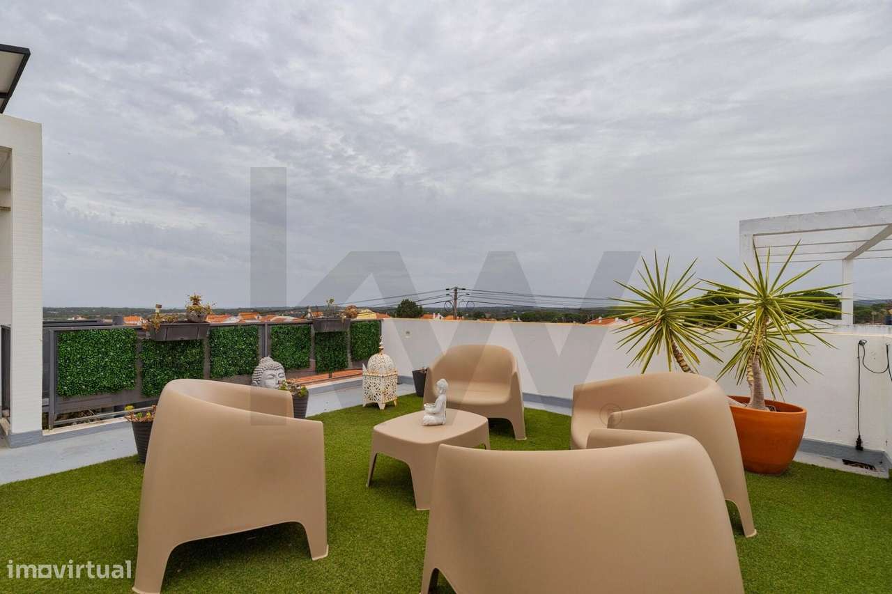 Moradia T3 Deixa o Resto com piscina-21