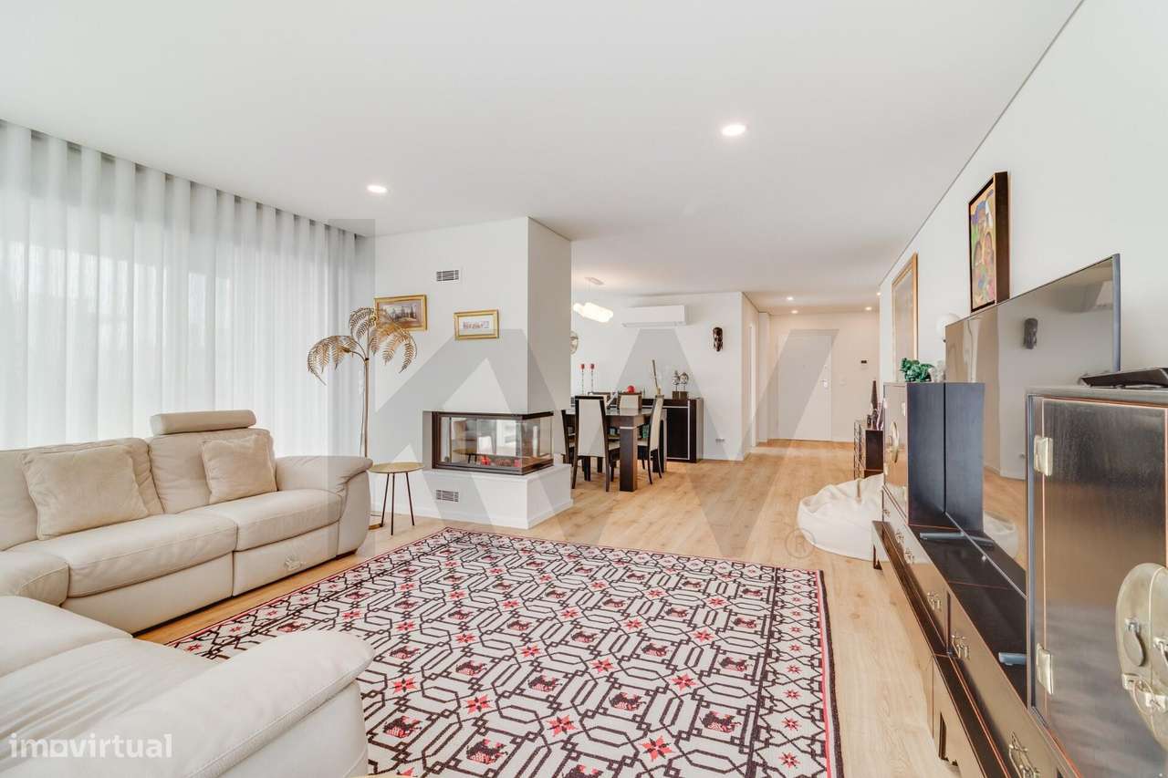 INCRÍVEL T4 COM 302M2, PISCINA, BOX E VARANDAS PANORÂMICAS - CONDOMÍNI - Grande imagem: 4/60