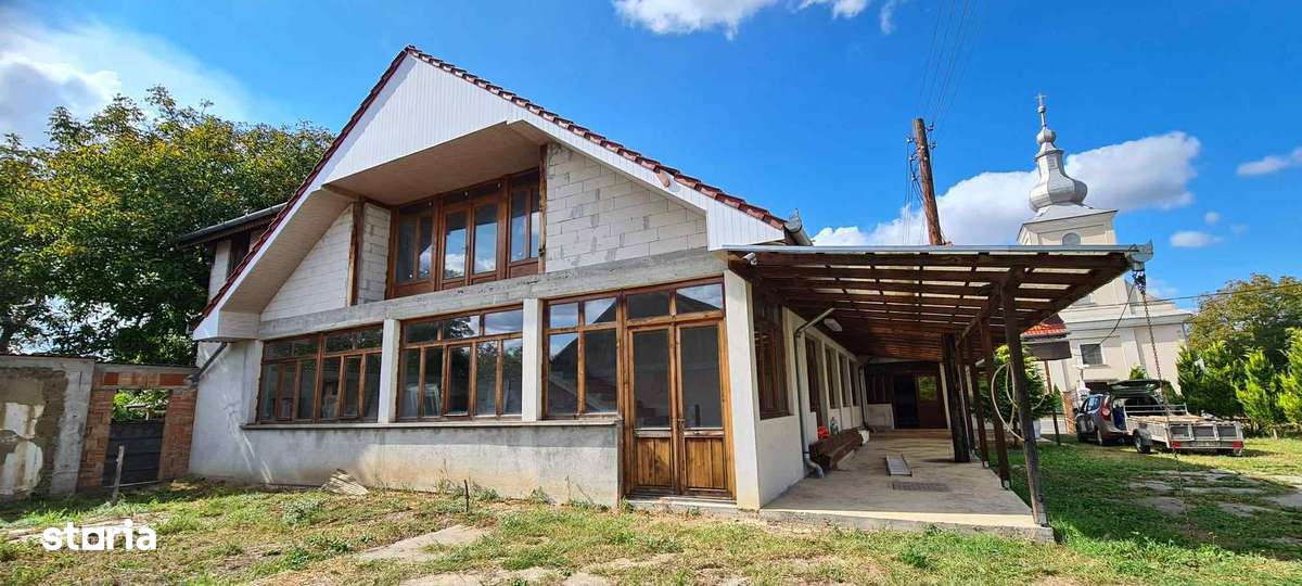 Casa 350 mp + 45 ari teren dublu front Ratesti - Imagine principală: 2/14
