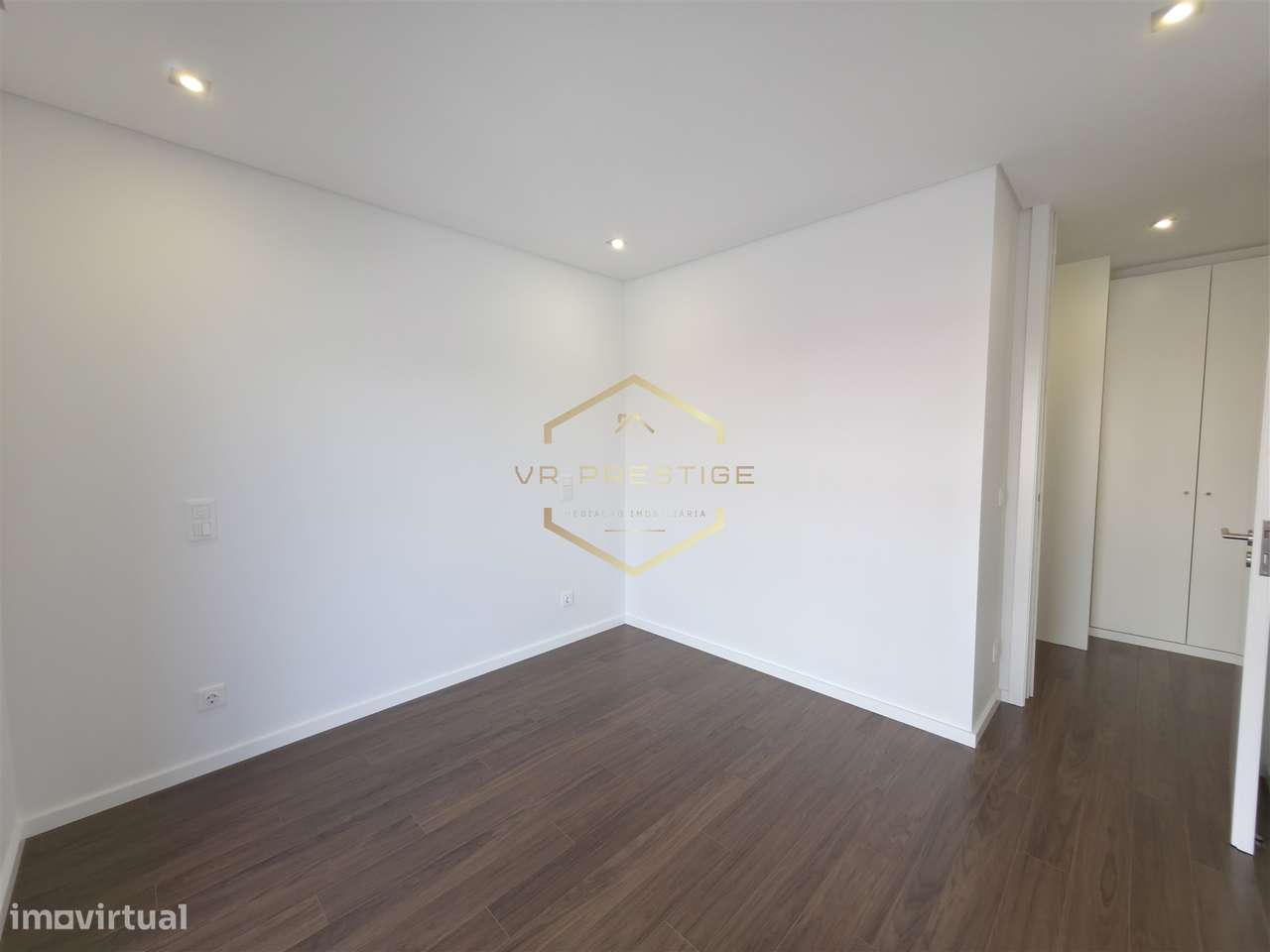 Apartamento T3 Venda em Ramalde,Porto-15