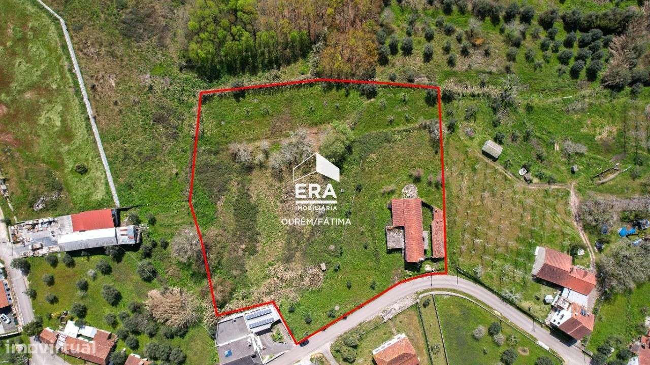 Moradia T3 localizada no Olival, Ourém - Grande imagem: 2/25