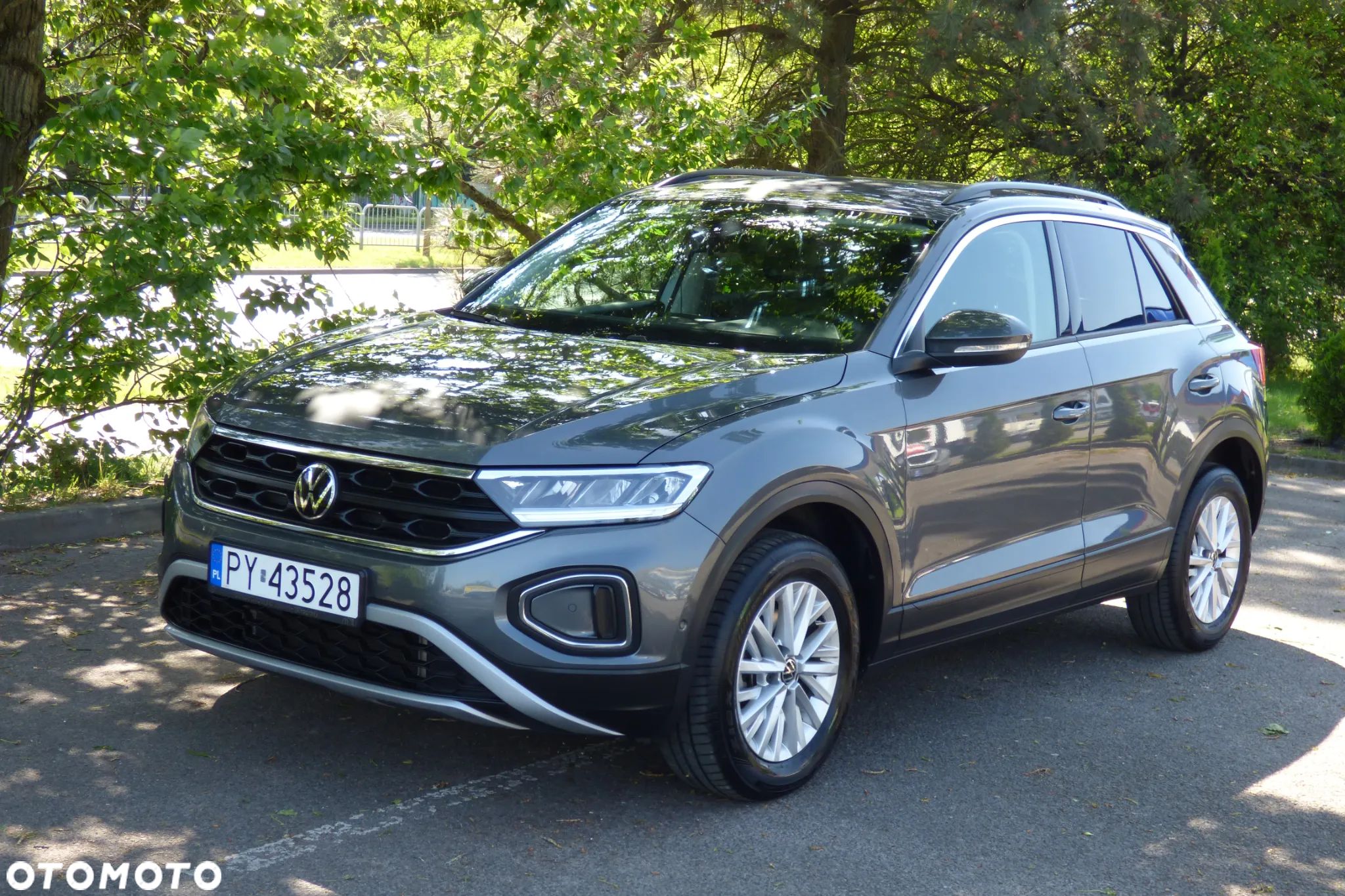 Volkswagen T-Roc 1.5 TSI Life DSG - 1