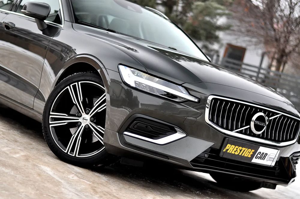 Volvo V60 II B4 B Inscription 2021