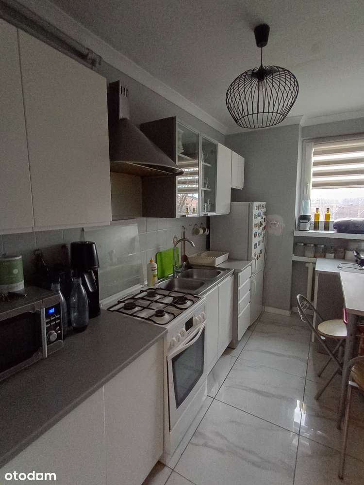 Mieszkanie trzypokojowe w centrum . Do wprowadzenia.-8