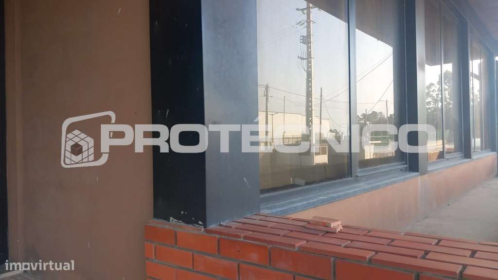 Armazém Industrial - 16.500m2 - Centro País-5