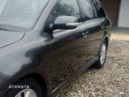 Toyota Avensis 1.8 VVT-i Combi Sol - 3