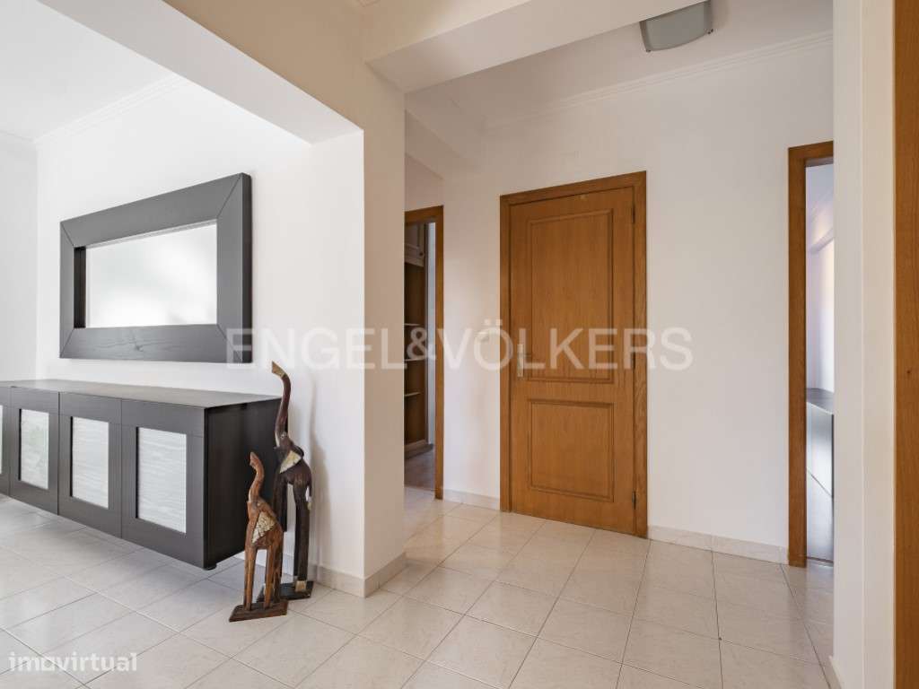 Apartamento T2 Charmoso na Prestigiada Quinta do Anjo - Grande imagem: 4/25
