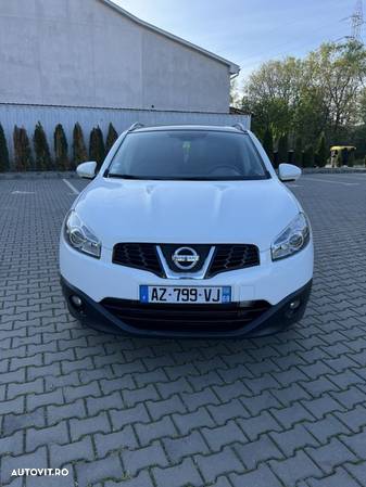 Nissan Qashqai - 2