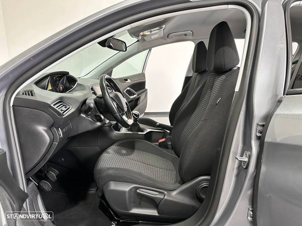 Peugeot 308 1.5 BlueHDi Style - 28