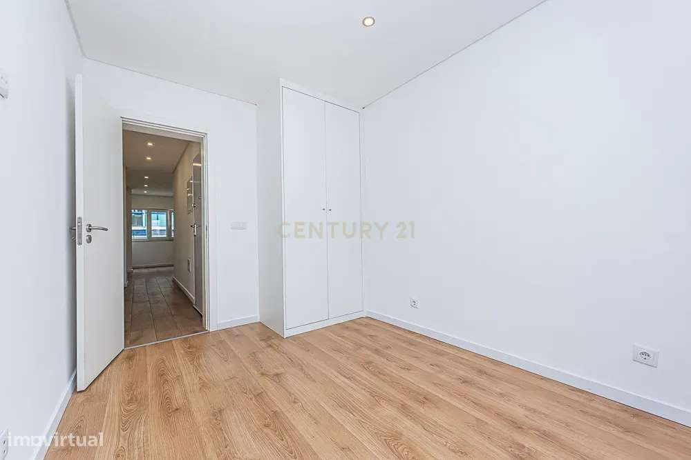 Apartamento T2 Remodelado em Setúbal - Grande imagem: 5/16