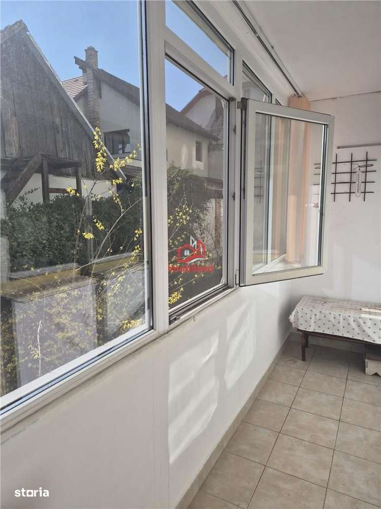 Apartament 3 camere zona Diana-1