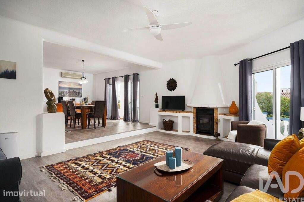 Casa / Villa T4 em Lagoa e Carvoeiro de 180,00 m2 - Grande imagem: 4/27