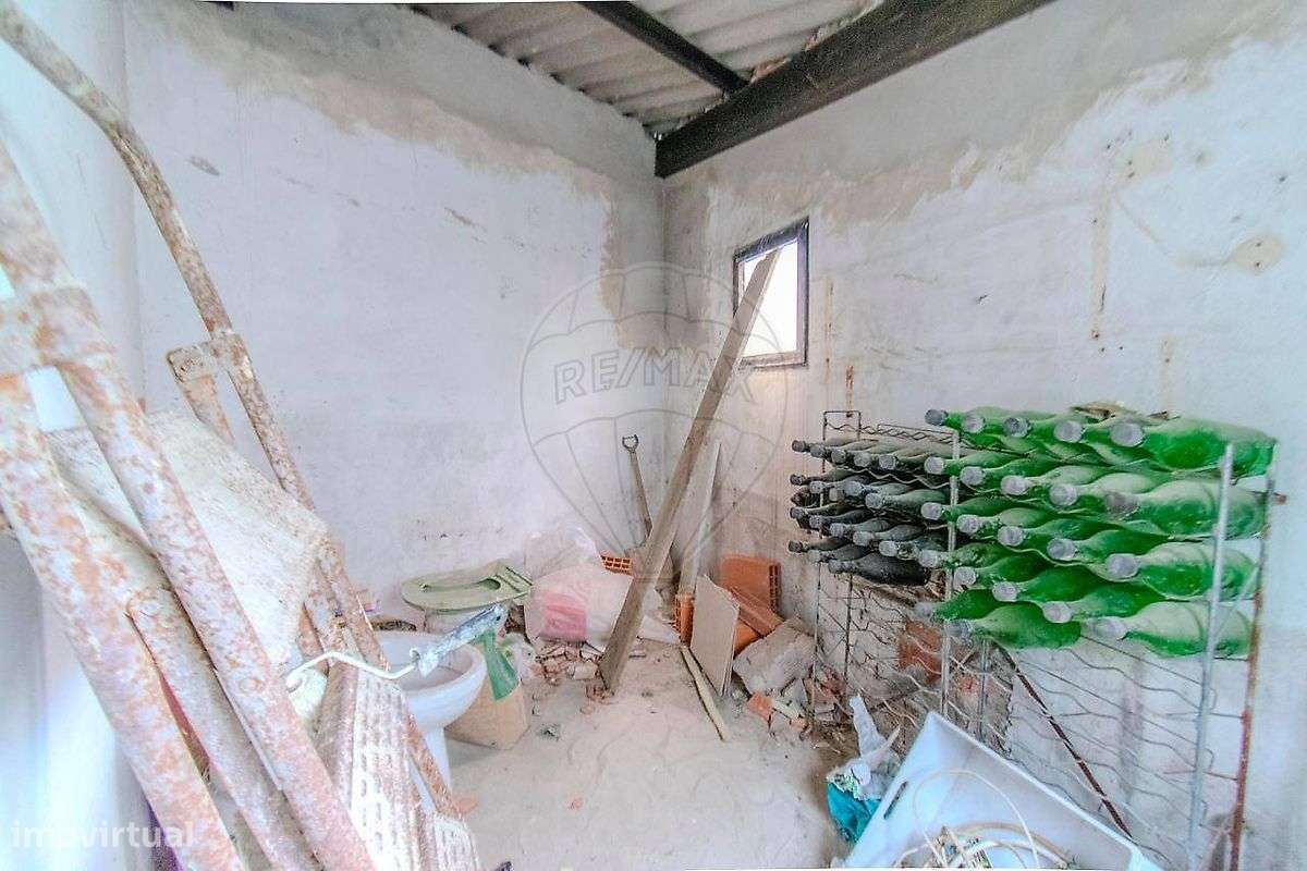 Moradia T2 para venda-10