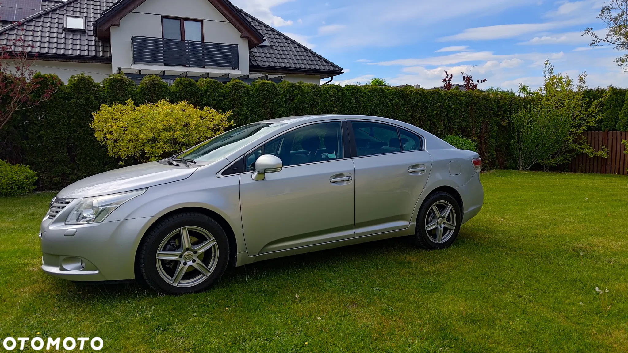 Toyota Avensis 1.8 Luna - 16