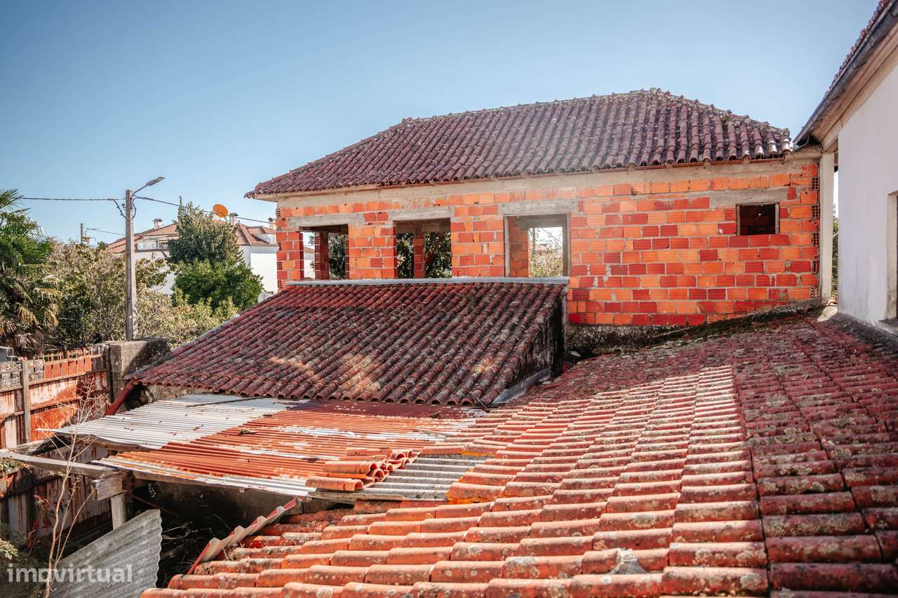 Imóvel com carácter e muito potencial de valorização.-25