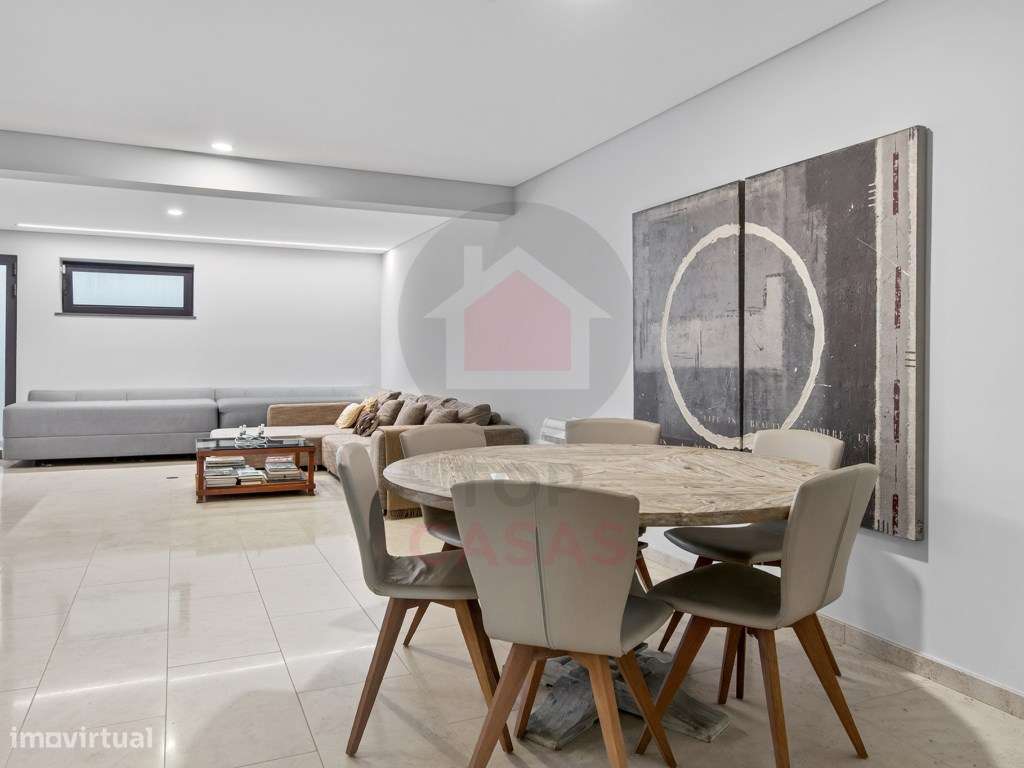 Propriedade contemporânea que combina privacidade, arquitetura e na...-59
