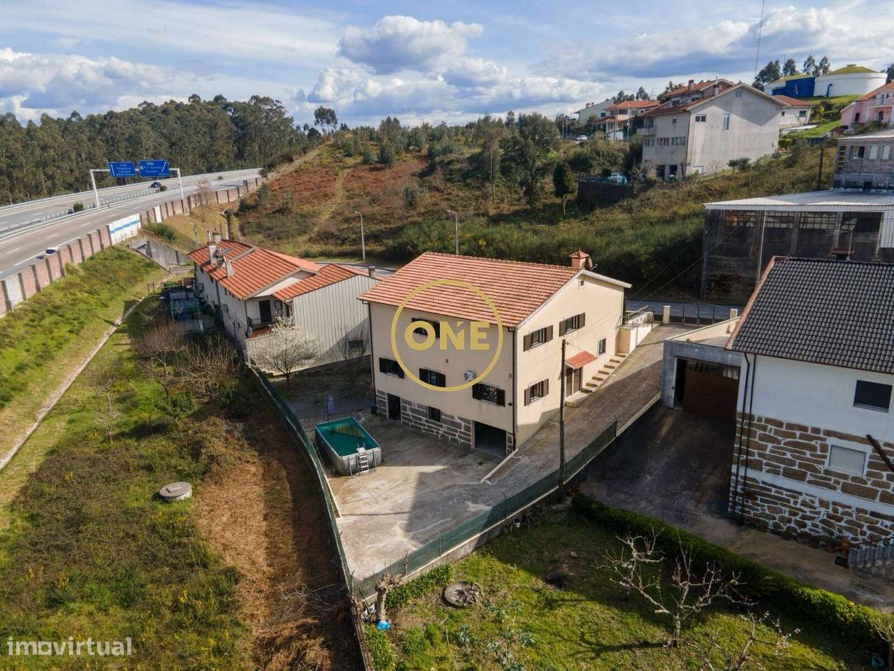 Moradia Bi-Familiar Isolada | Paços de Ferreira | 495.000,00€-25