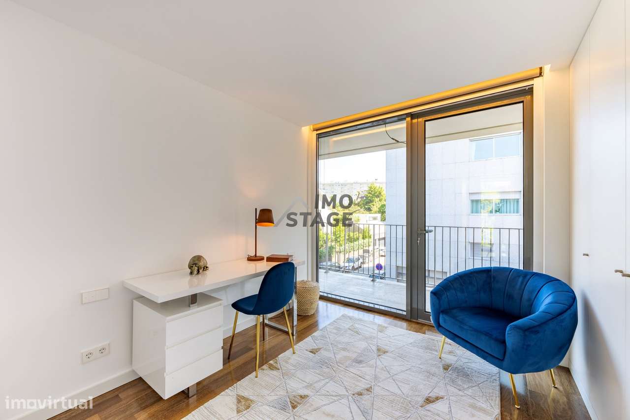 Moradia T3 de Luxo | 4 Pisos | Elevador | Jardim Privativo 195m² | Boa-25