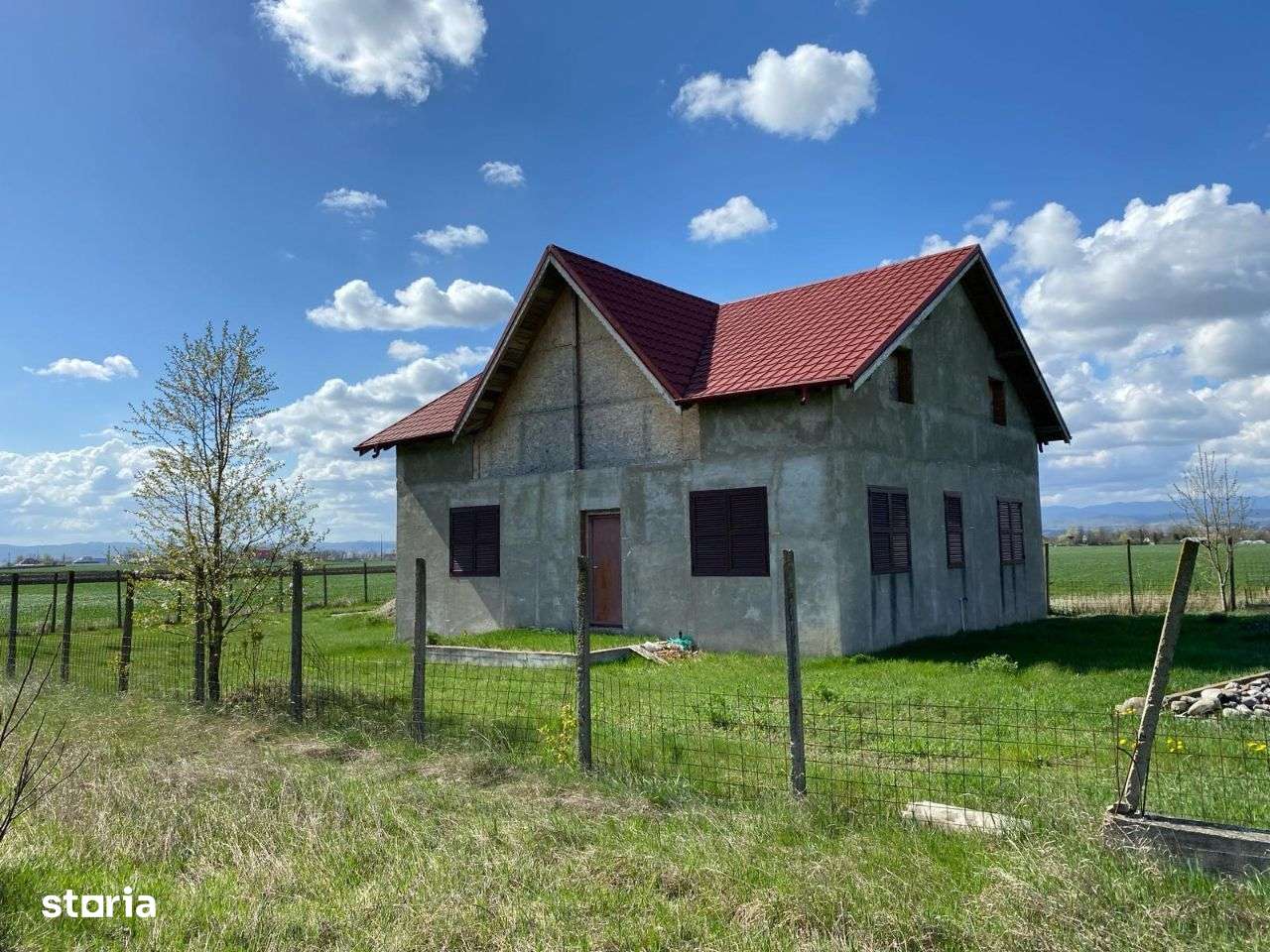 Vila si teren de 2000 mp intravilan zona Costisa - Imagine principală: 2/12