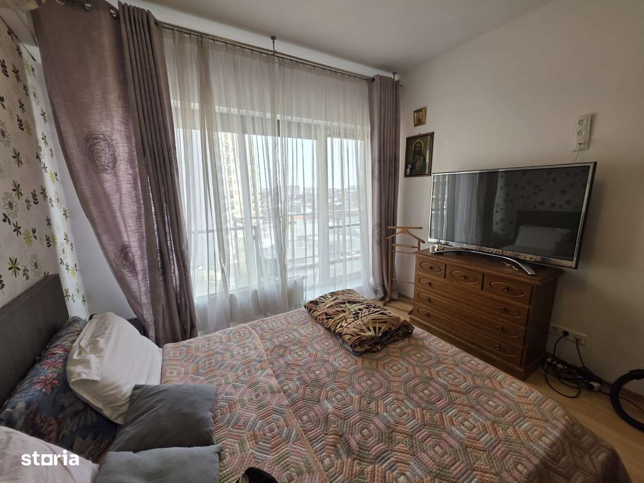 1 Decembrie 1918, 15 minute metrou,complex Rasarit de Soare, bloc 2007-3