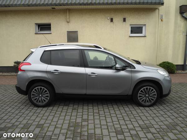 Peugeot 2008 1.6 e-HDi Allure S&S - 13