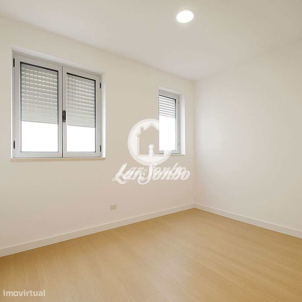 Moradia em Barcelos para recuperar - Grande imagem: 4/33