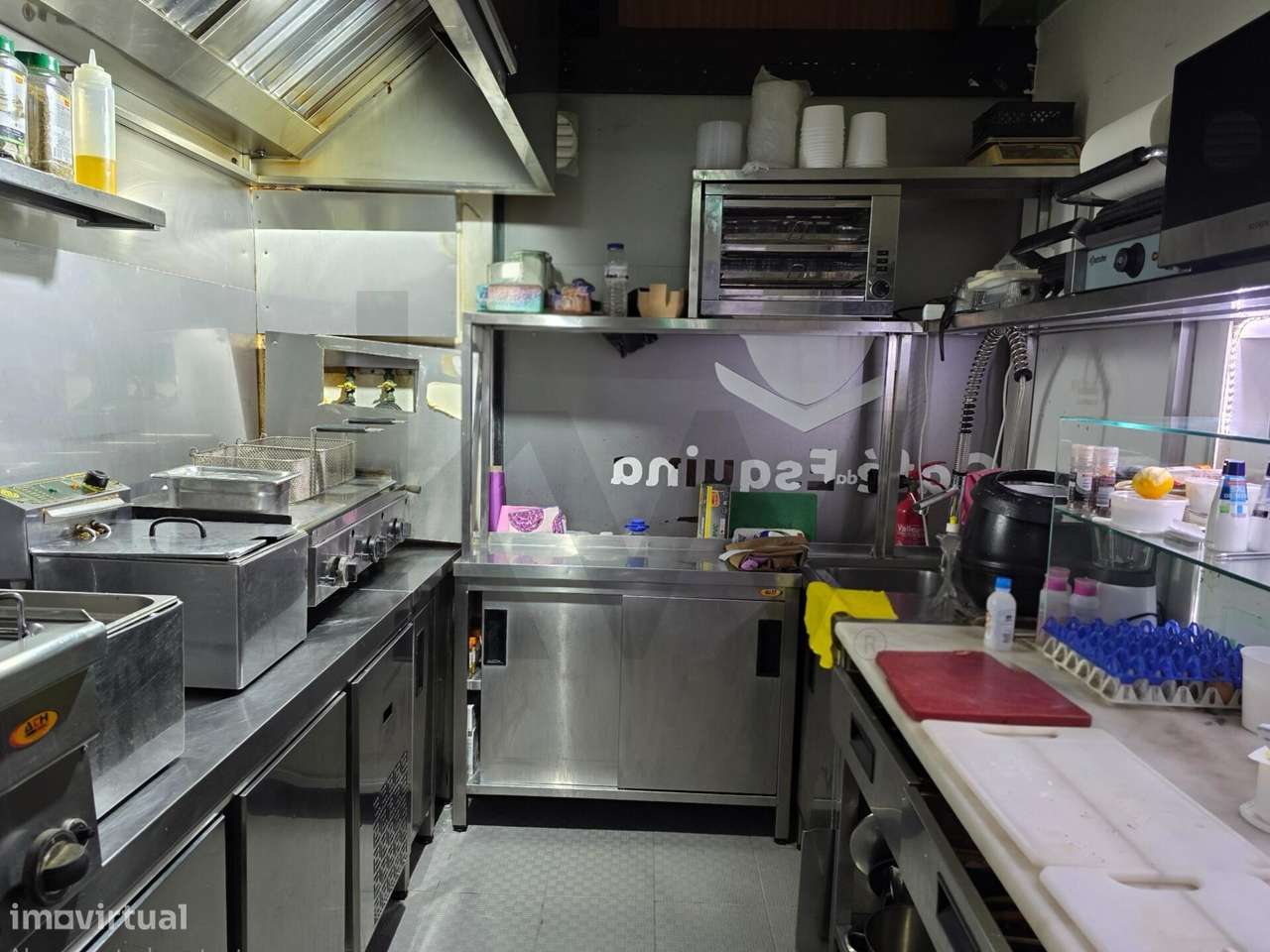 Café/Snackbar para Trespasse – Rebelva, Parede - Grande imagem: 5/15