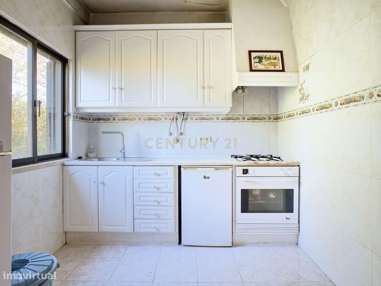 Casa com charme, vista mar e muito potencial-16