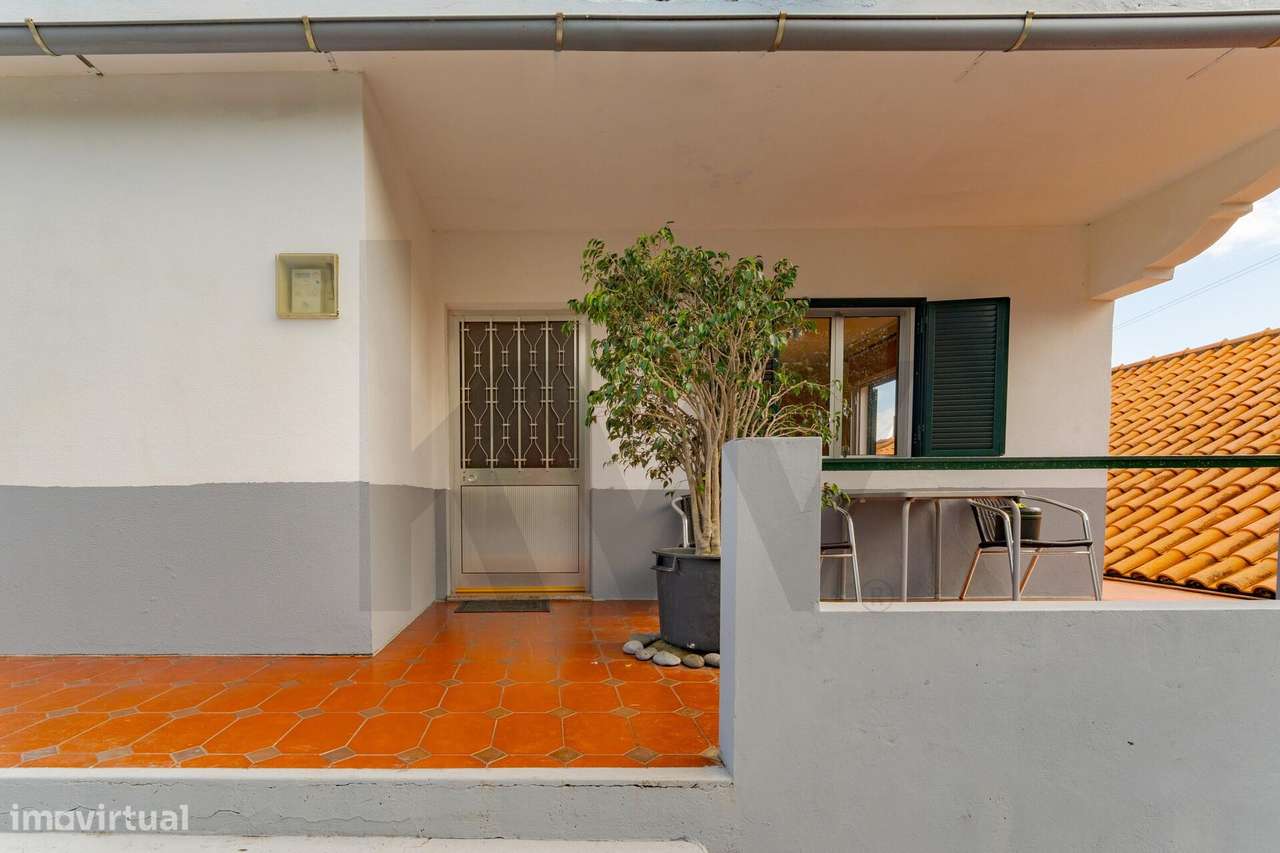 Investimento S. Jorge: T2 + Opção Comércio ou Apartamentos - Grande imagem: 4/60