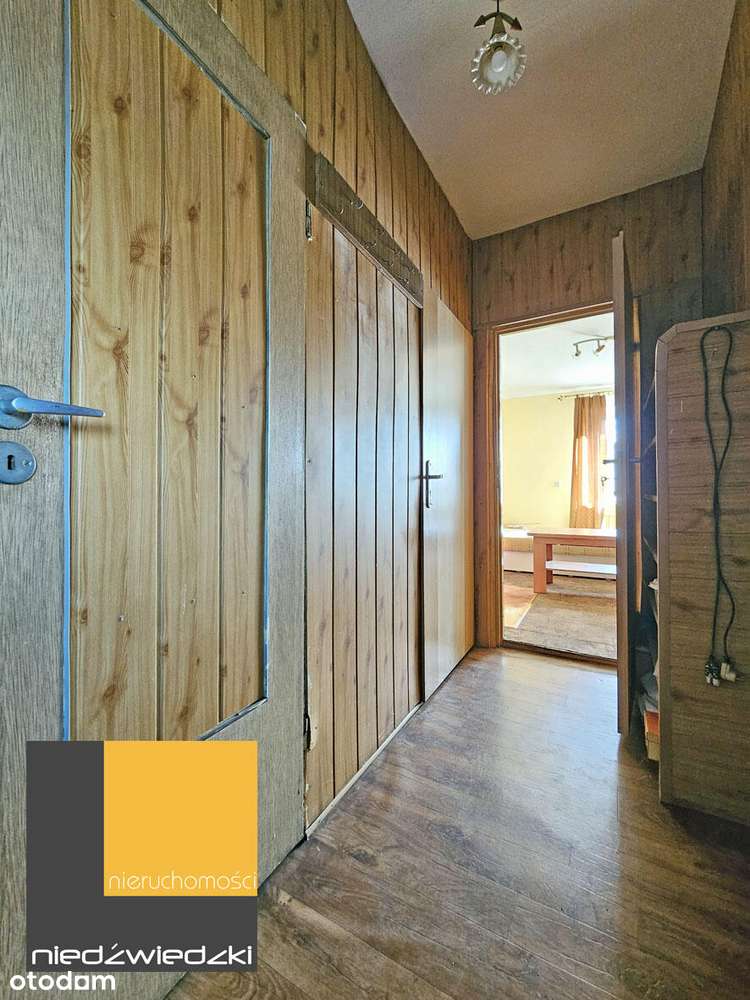 Mały dom  do remontu z Cegły!-7