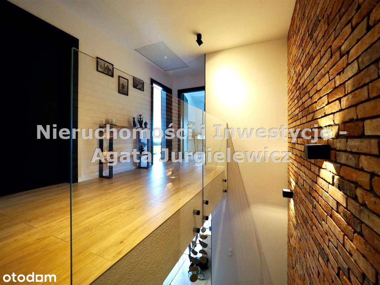 Bliźniak 4 pokoje, garaż; Zamknięte osiedle!-8