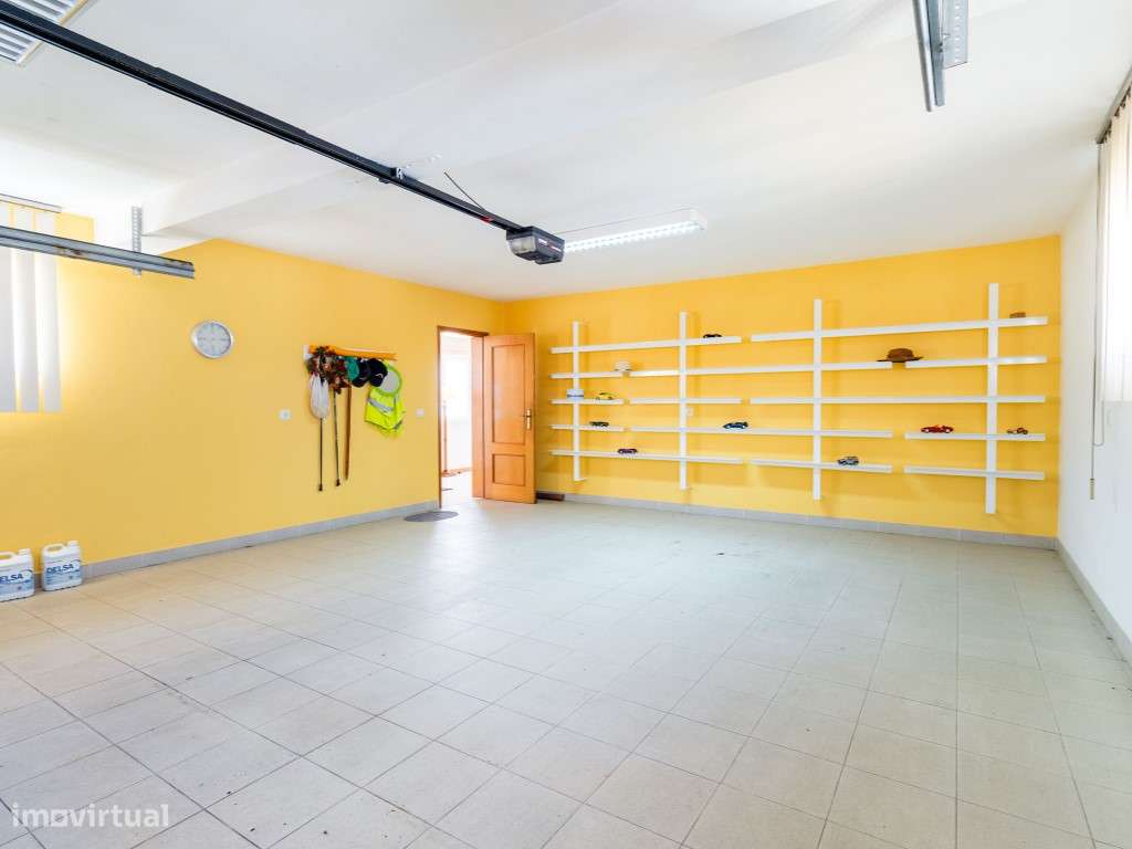 Moradia exclusiva com vista mar deslumbrante, piscina e localização...-27