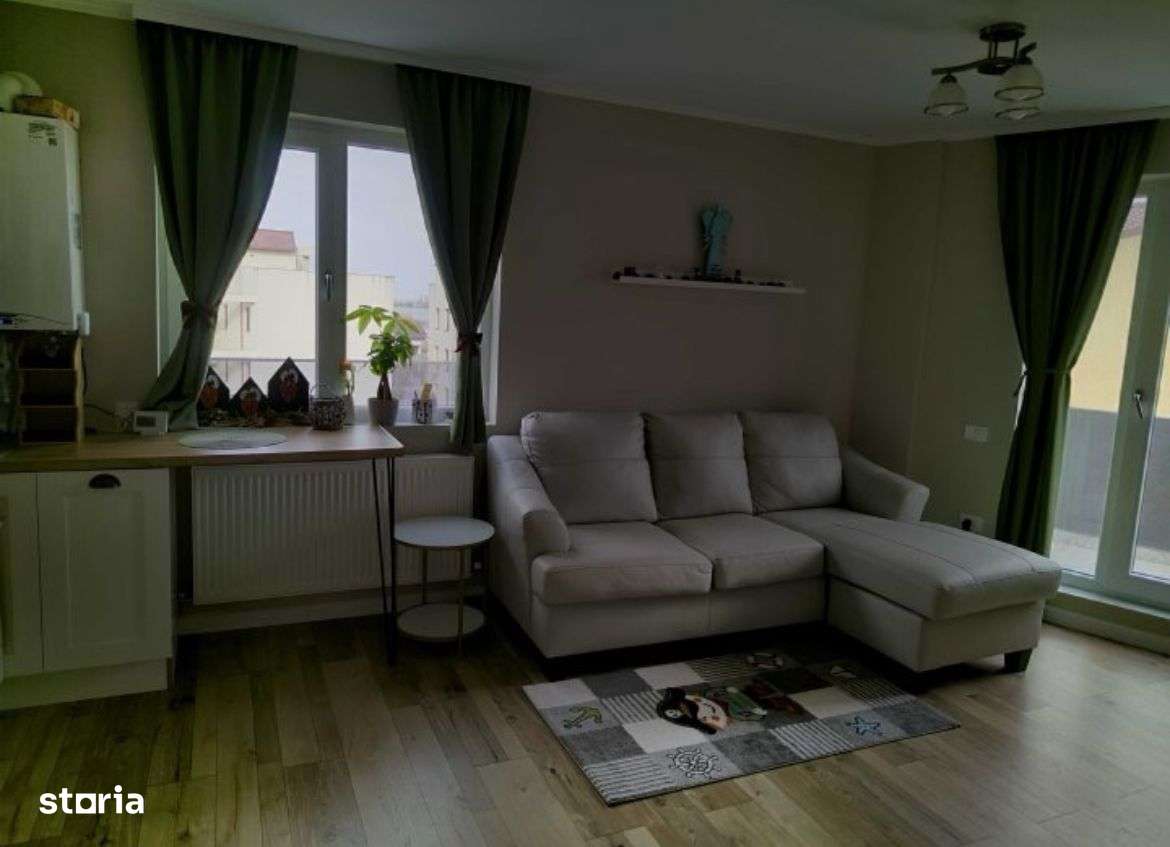 APARTAMENT 3 CAMERE - PALAZU MARE - Imagine principală: 2/8