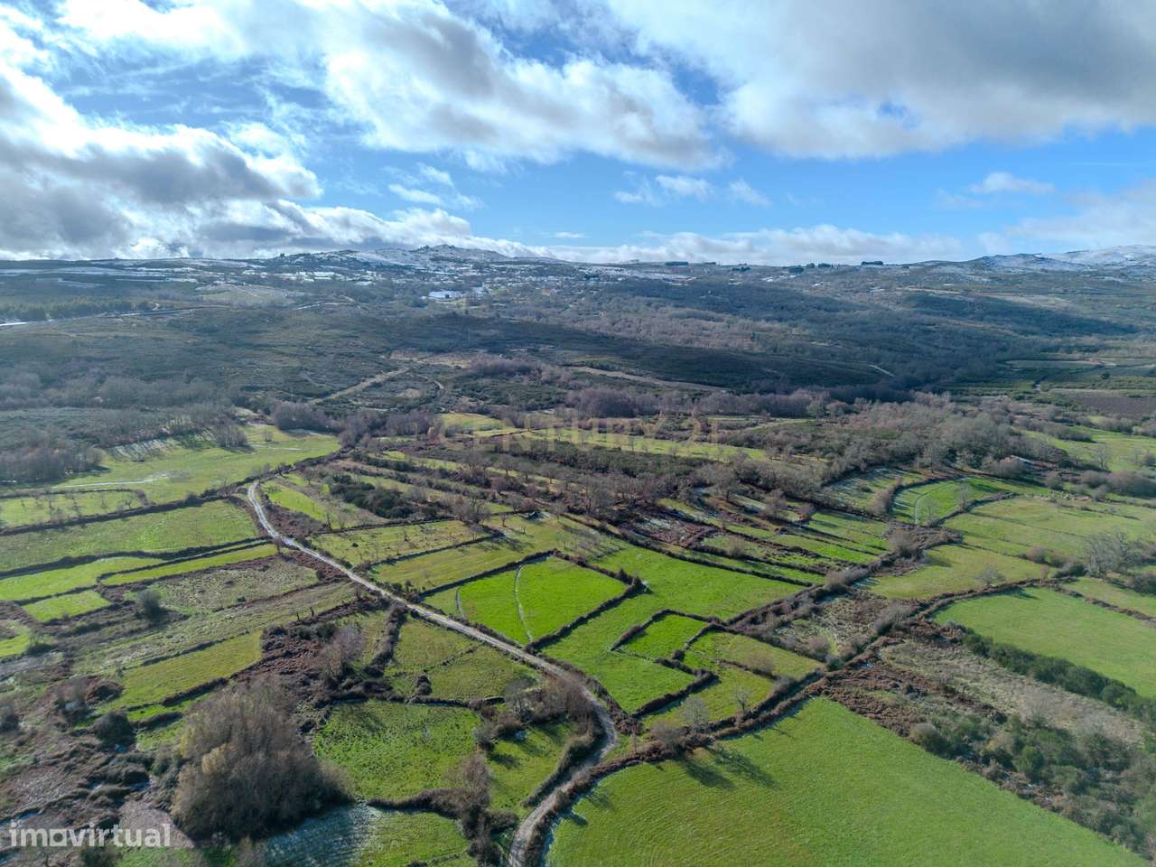 Ruina para Renovar em Calvão, Chaves - Oportunidade Única-12