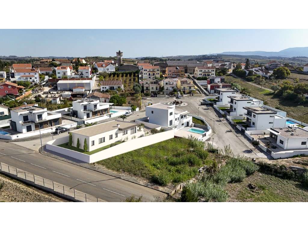Moradia T3 em construção-25
