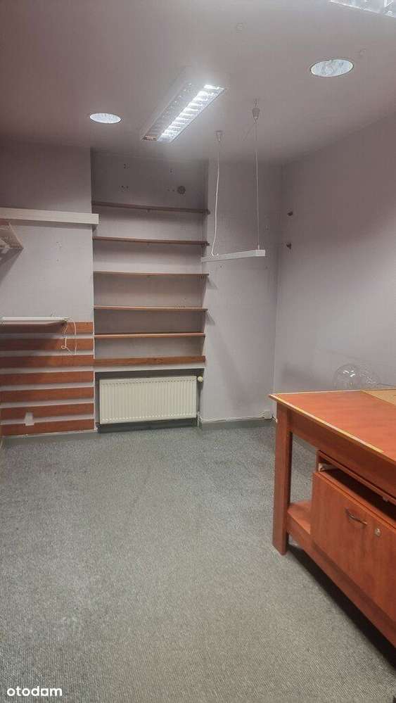 Lokal w Centrum idealny pod kancelarię.-15