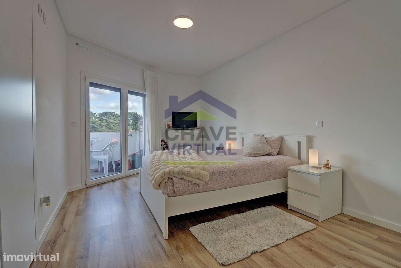 Excelente Apartamento T3 com Garagem - Centro Bombarral-21