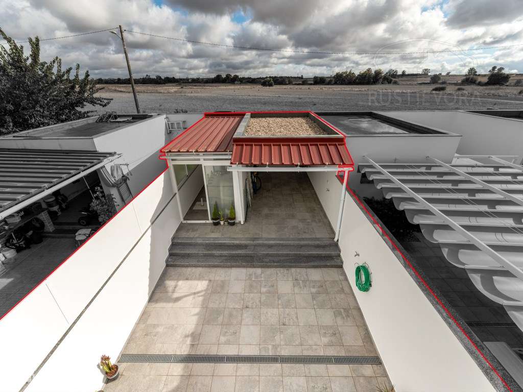 Moradia T3 com quintal e garagem | Bairro de Almeirim em Évora-19