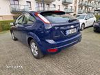 Ford Focus 1.4 Ambiente - 12