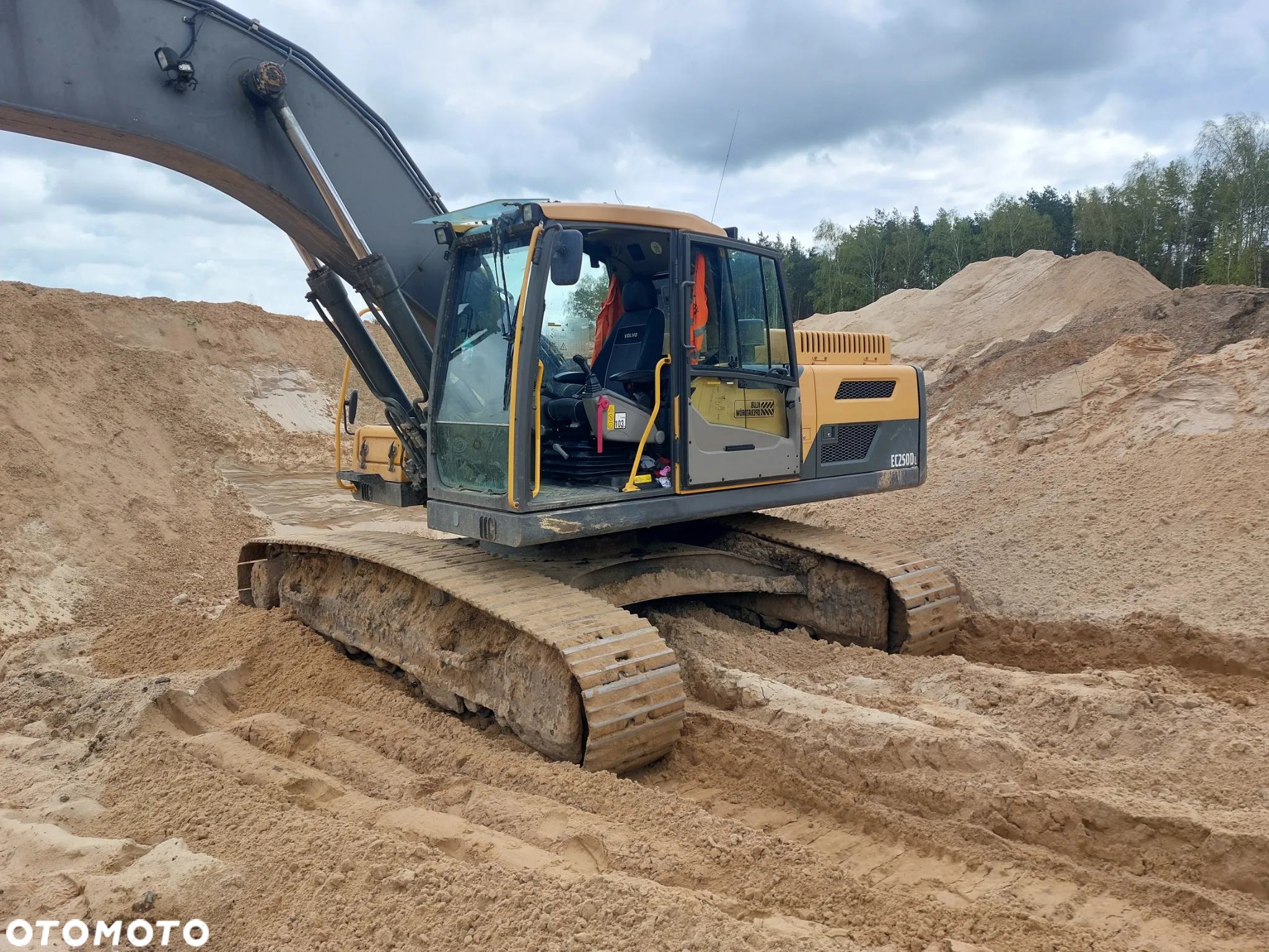 Volvo EC 250 DL - 3